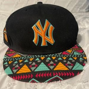 NY Yankees Snapback Black Aztec Print New Era 9Fifty